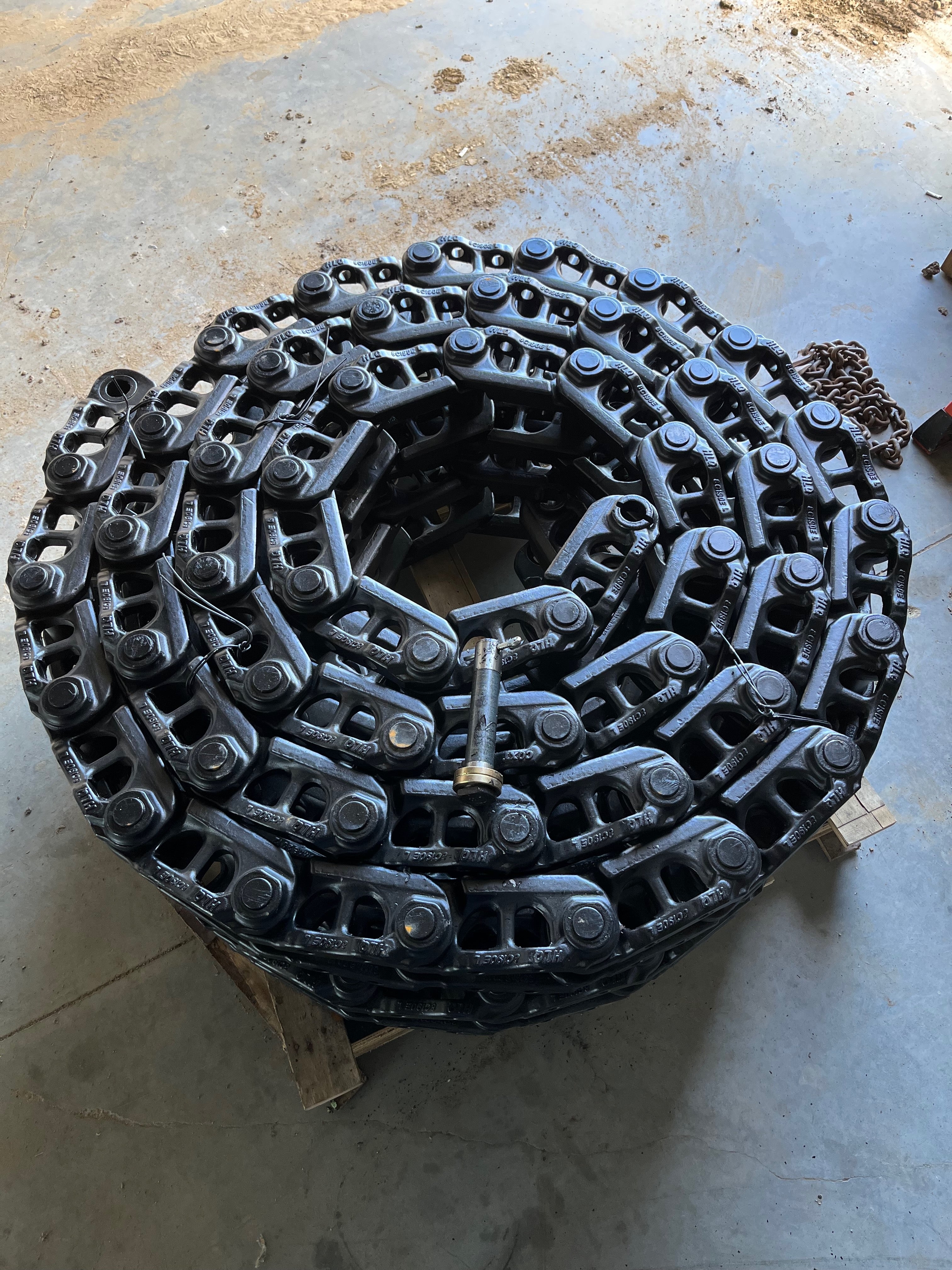 Rails, Track chain 320/322 cat