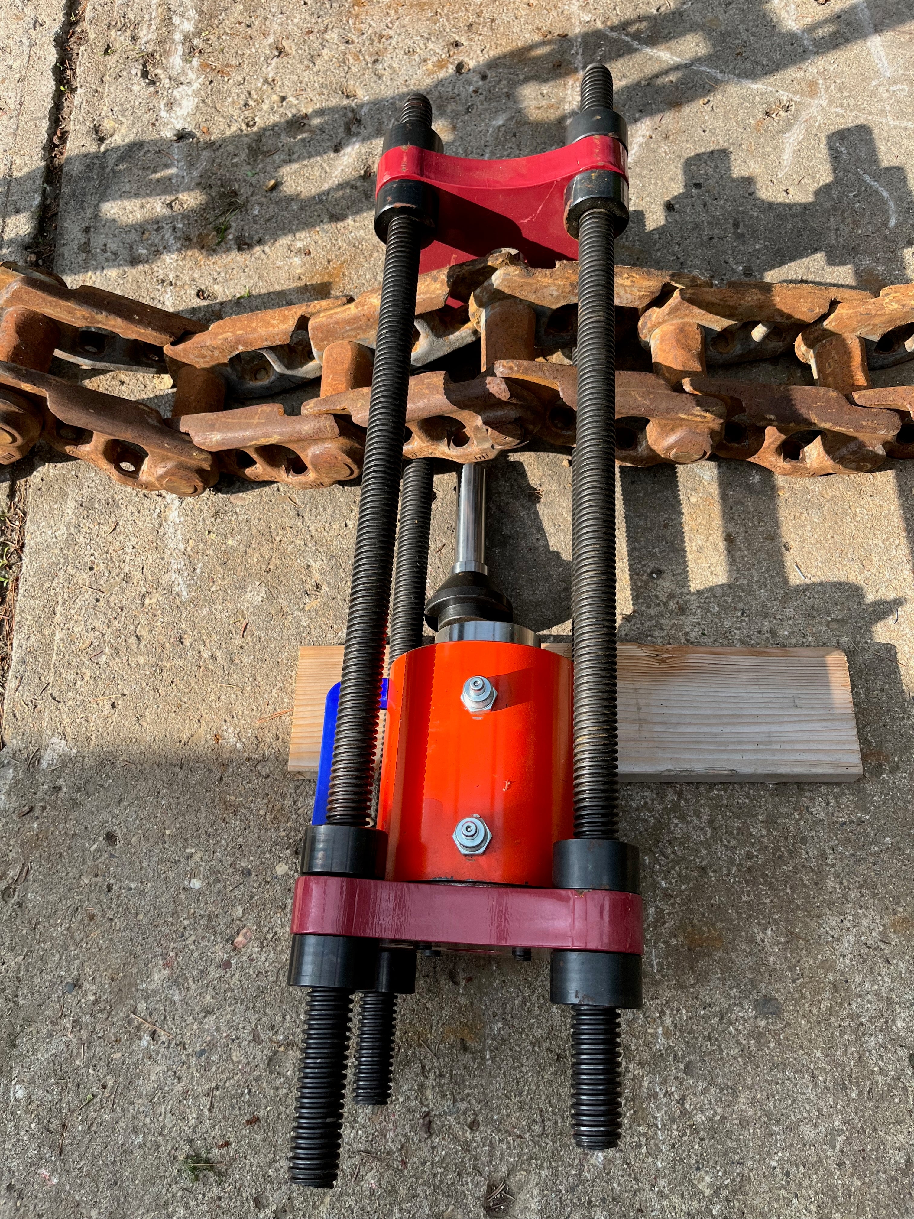 TRACK PIN PRESS AND BUSHING 100TONS  50%OFF  $4850