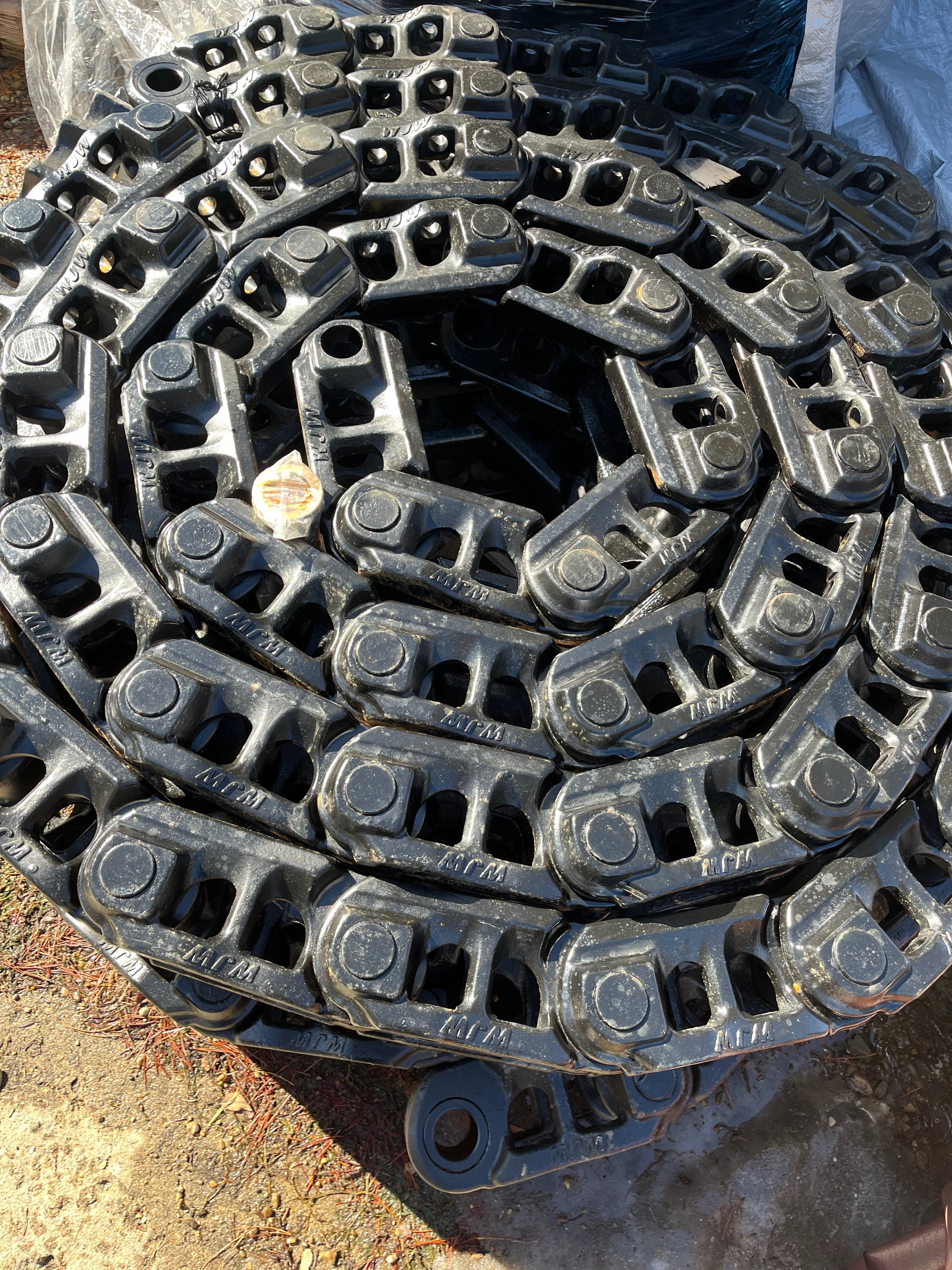 track chain,49links fit on : 350D, 350G, CX290 excavator