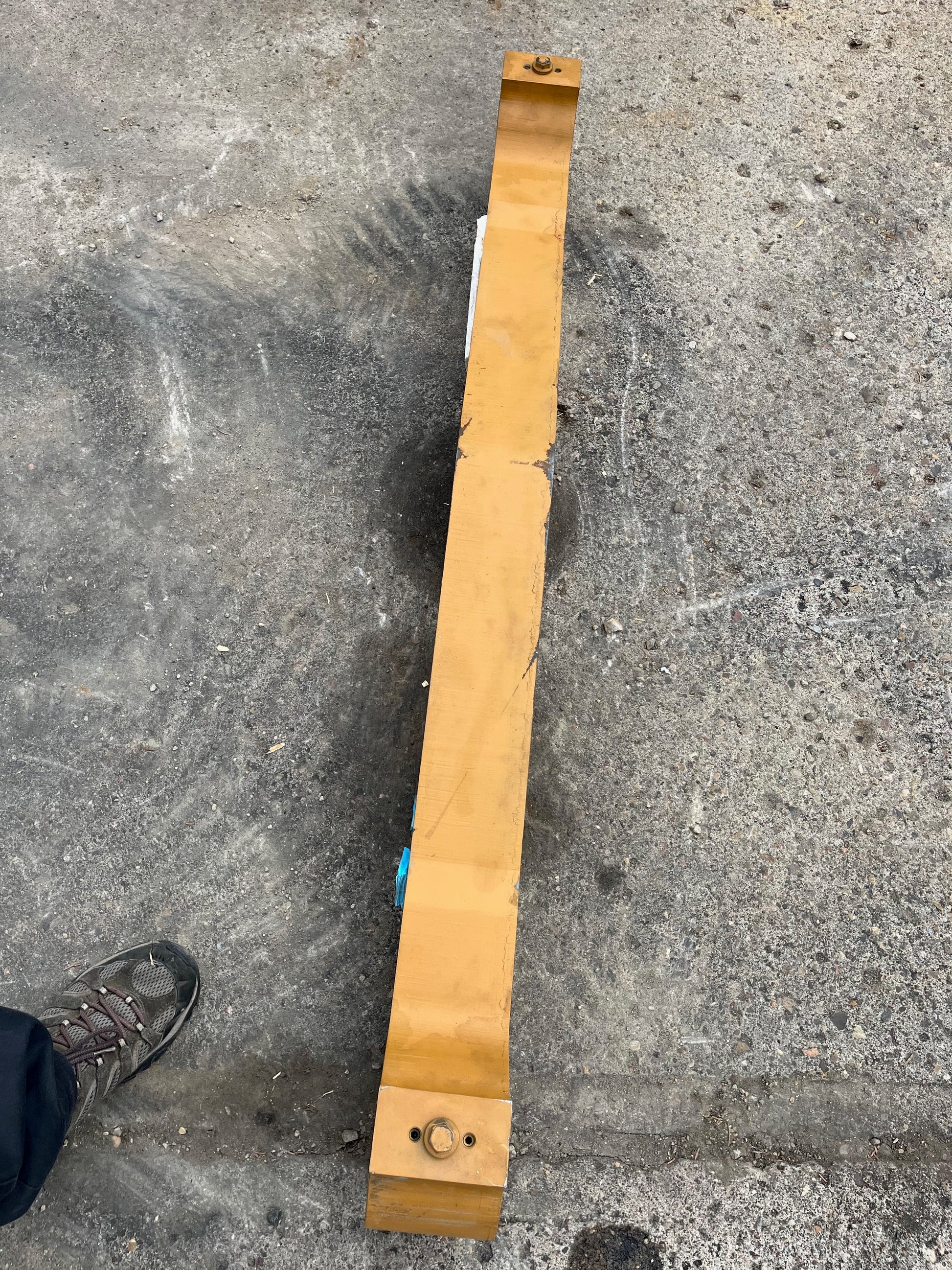 Equalizer  bar for D6T